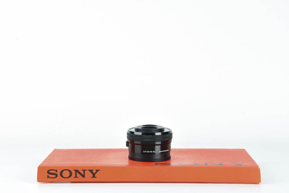 Sony 16-50mm f3.5-5.6 OSS