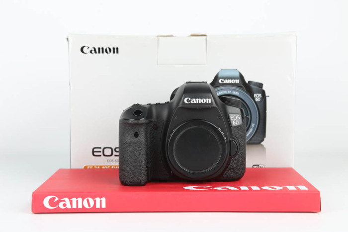 Canon 6D main product photo