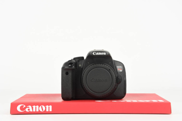 Canon Rebel T4i / 650D main product photo