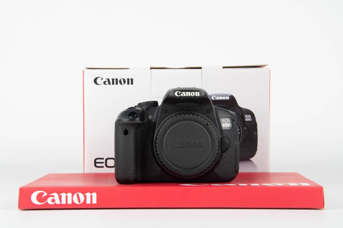 Canon 650D main product photo