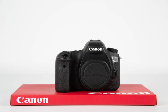 Canon 6D main product photo
