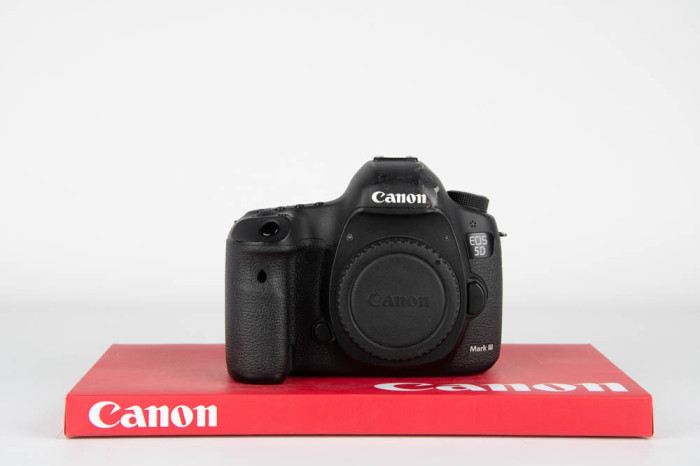 Canon 5D Mark III main product photo