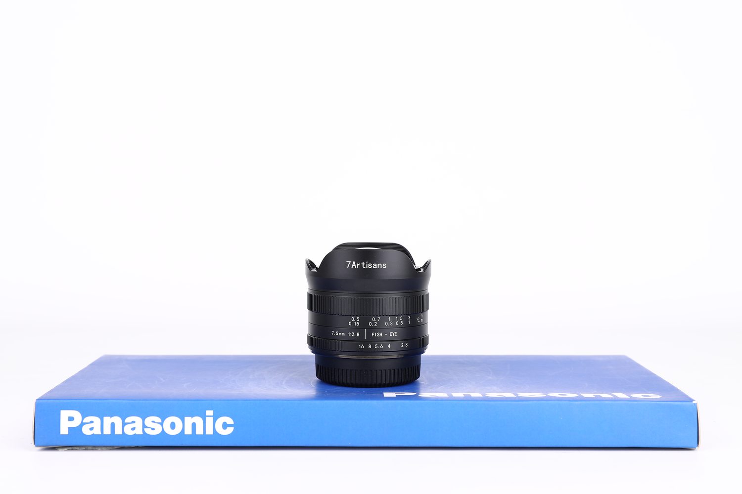 7artisans 7.5mm f2.8 Fish-eye Micro 4/3