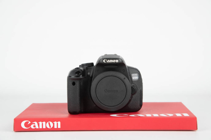 Canon 650D main product photo