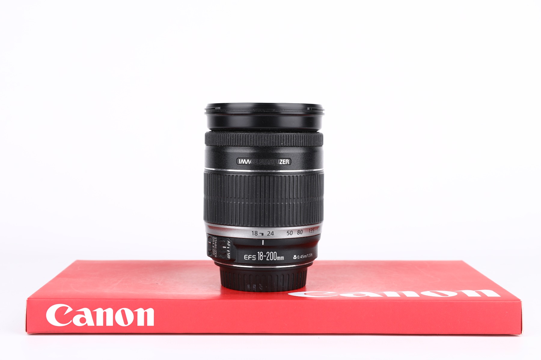 Canon 18-200mm f3.5-5.6 IS