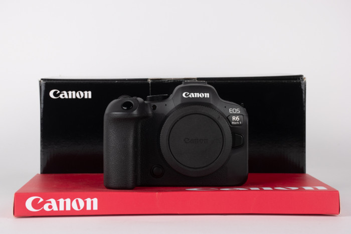 Canon EOS R6 Mark II main product photo