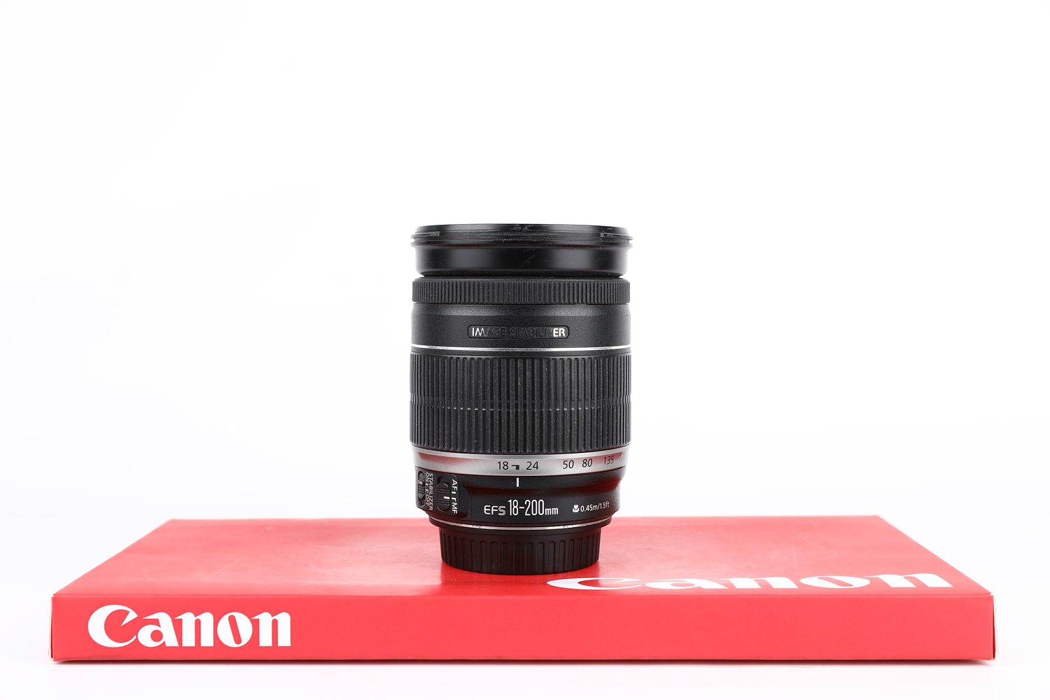 Canon 18-200mm f3.5-5.6 IS