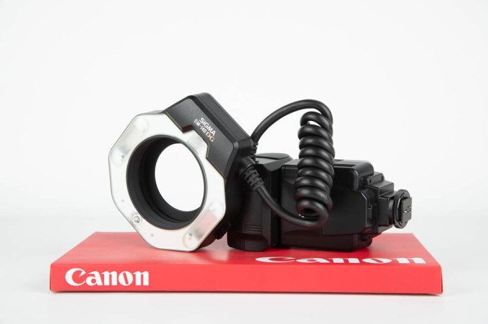 Flash Sigma EM-140 DG NA - ETTL II Canon - Anello Adattatore 62mm main product photo