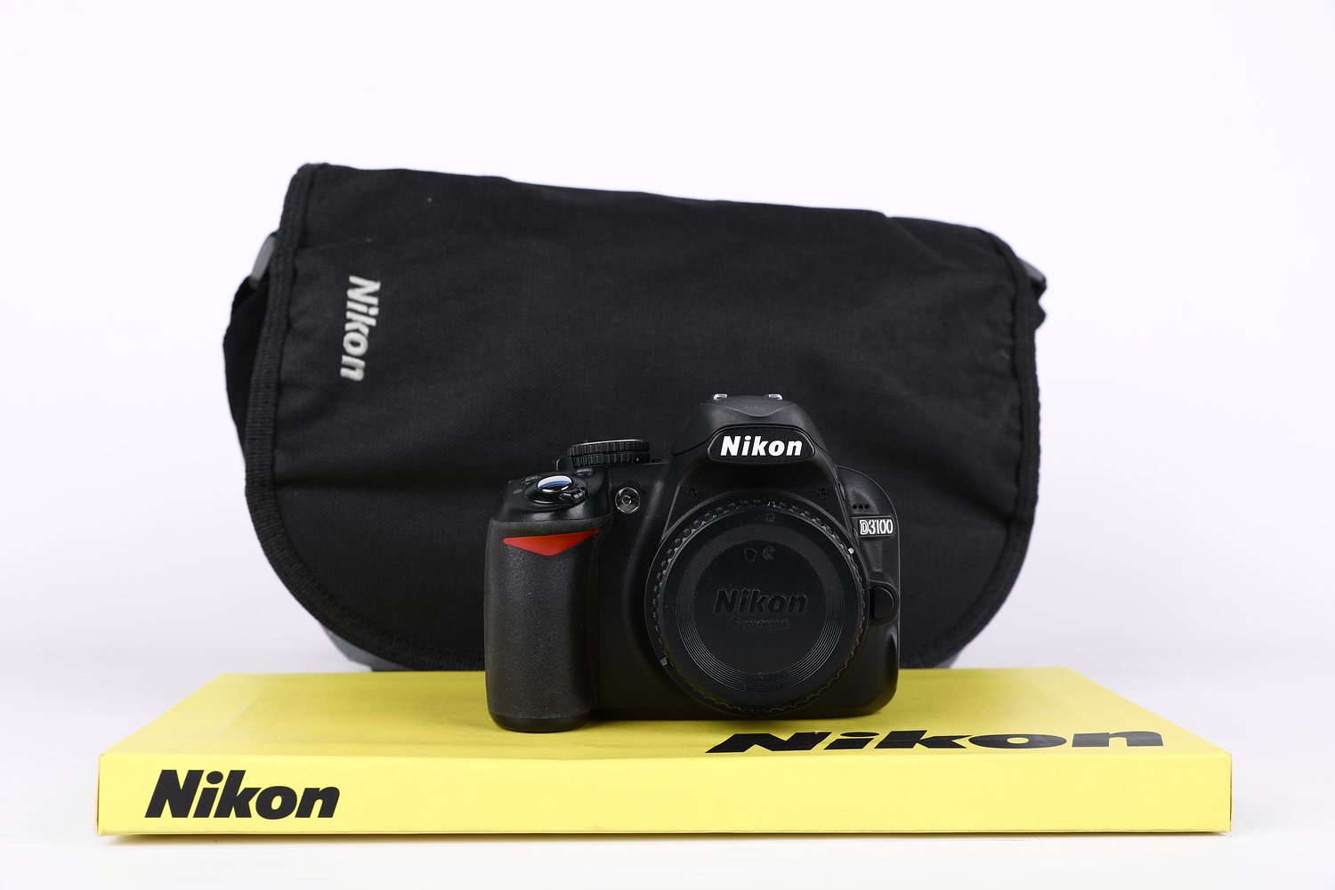 Nikon D3100 + borsa