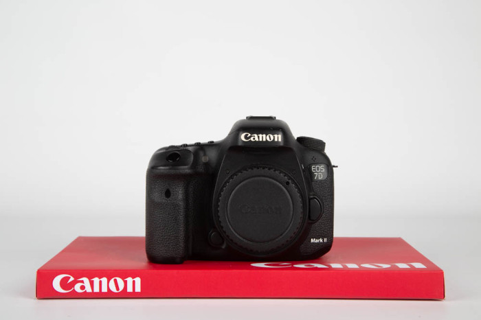 Canon 7D Mark II main product photo
