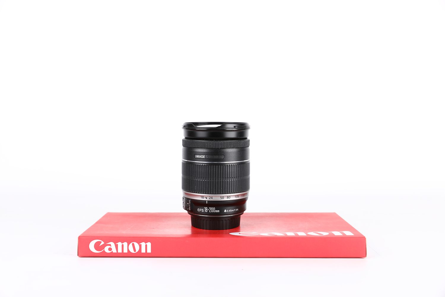 Canon 18-200mm f3.5-5.6 IS