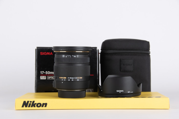 Sigma 17-50mm f2.8 EX DC OS HSM Nikon main product photo