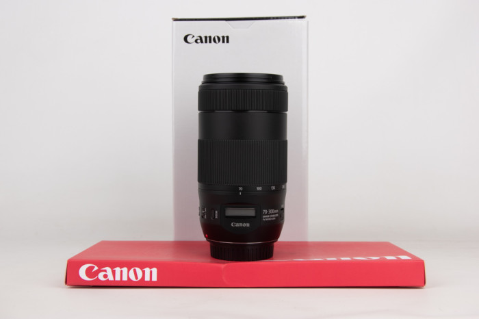 Canon 70-300mm f 4-5.6 IS USM II main product photo