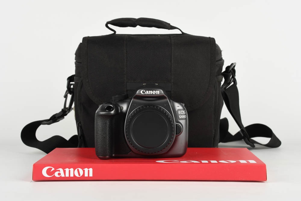 Canon 1200D Grigia + borsa
