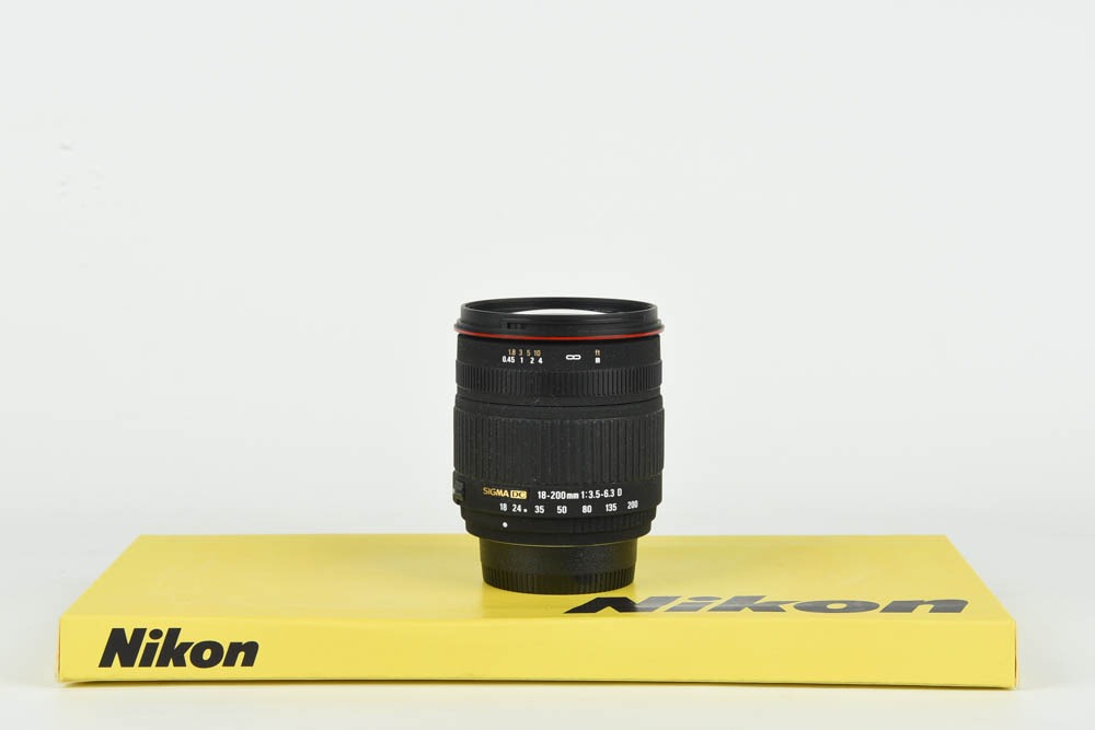 Sigma 18-200mm f3.5-6.3 DC Nikon