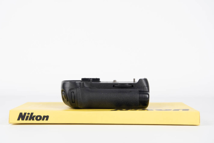 Battery Grip Nikon MB-D12 - Nikon D800, D800E, D810, D810A main product photo