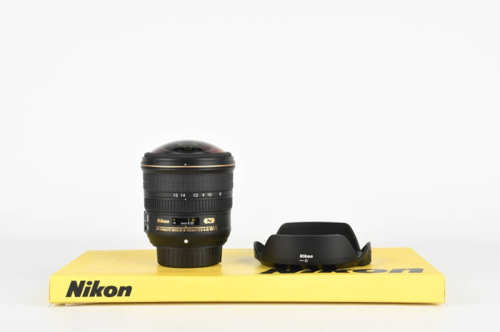 Nikon 8-15mm f 3.5-4.5 Fisheye AF-S E ED main product photo