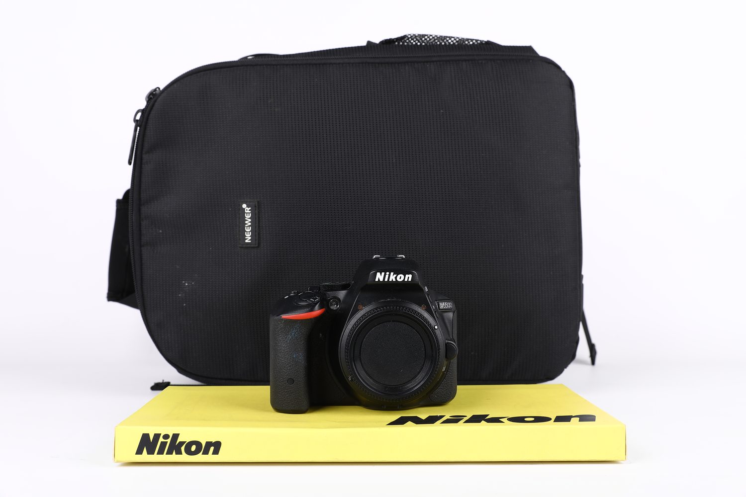 Nikon D5500 + Zaino Neewer