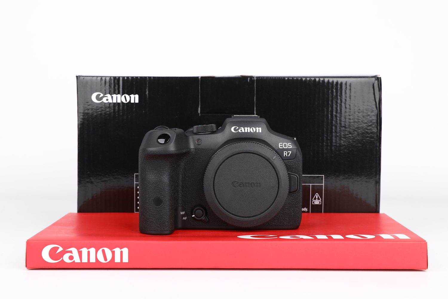 Canon EOS R7