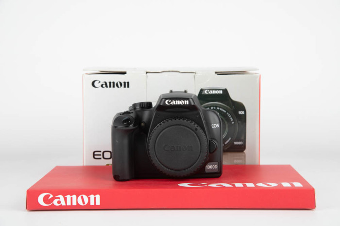 Canon 1000D main product photo