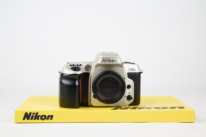 Nikon F60 main product photo