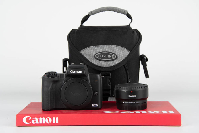 Canon eos M50 mark II + Adattatore EF-EOS M + Custodia main product photo
