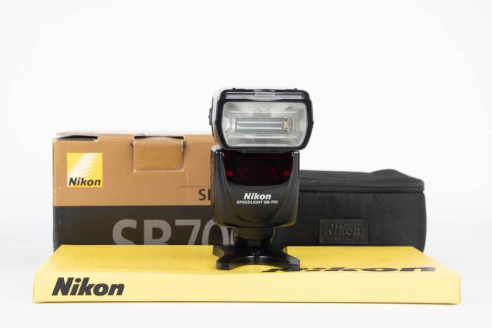Flash Nikon Speedlight SB-700 main product photo