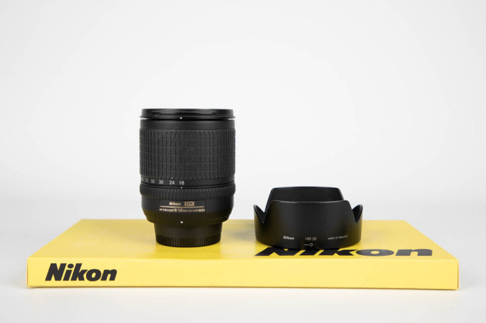Nikon 18-135mm F3.5-5.6 G ED main product photo