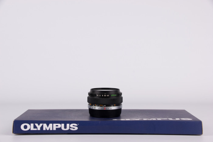 Olympus 28mm f3.5 G.Zuiko AUTO-W Olympus OM main product photo