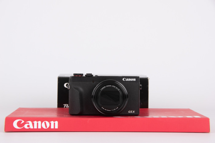 Canon G5 X Mark II main product photo
