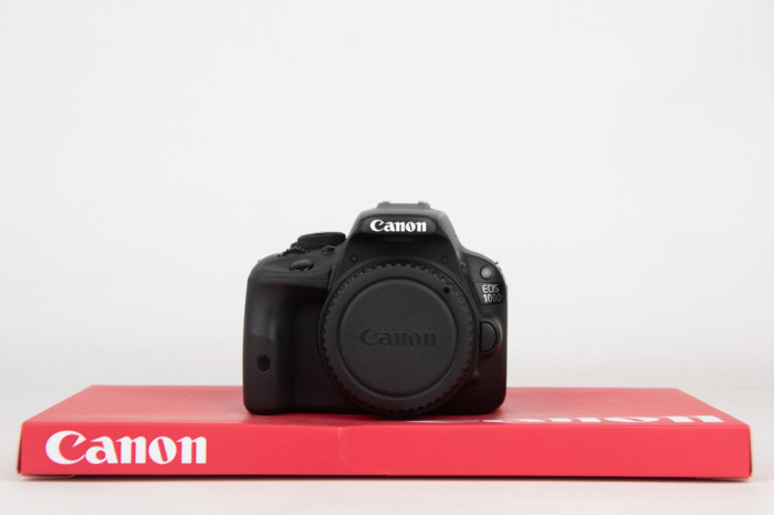 Canon 100D main product photo