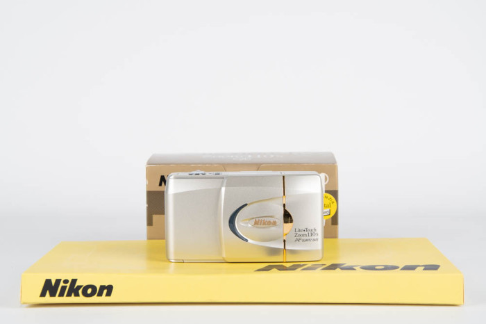 Nikon Lite Touch Zoom 110s main product photo