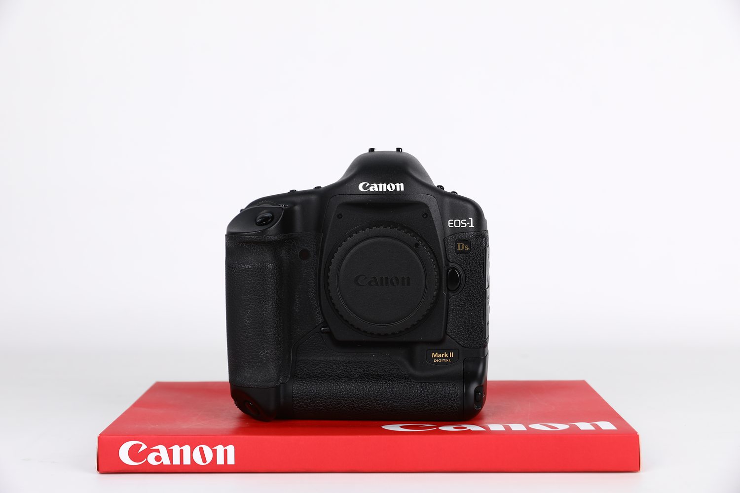 Canon 1DS Mark II