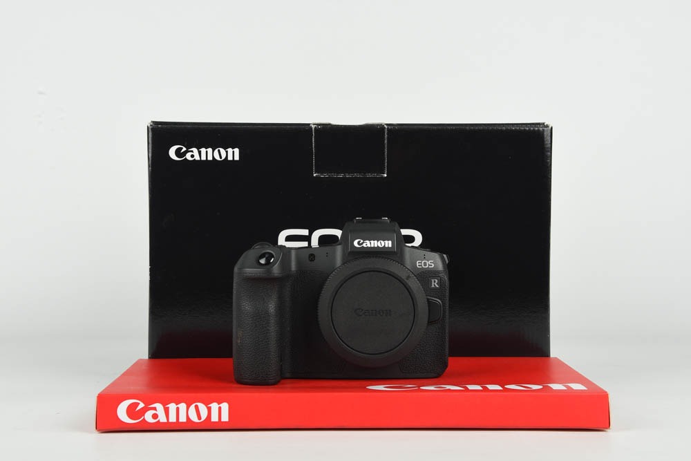 Canon EOS R