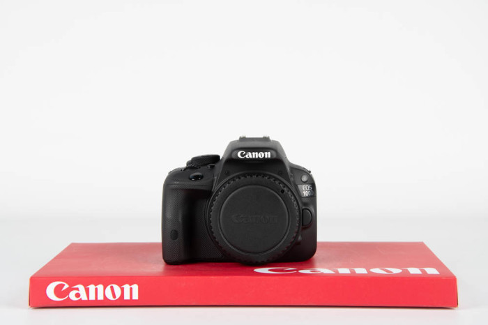 Canon 100D main product photo