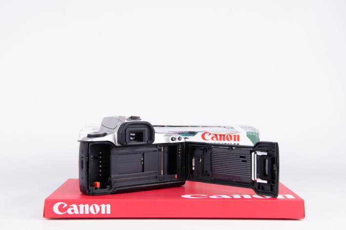 Canon eos 300 main product photo
