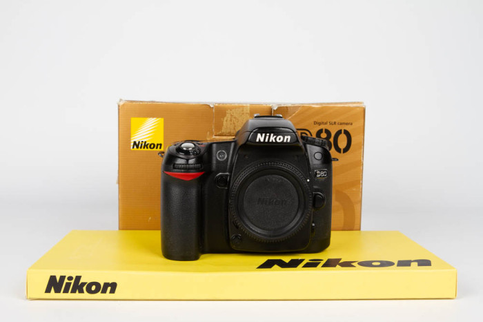 Nikon D80 main product photo