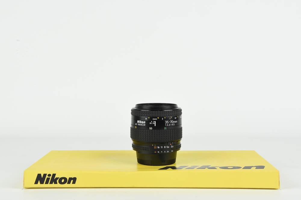 Nikon 35-70mm f3.3-4.5 AF