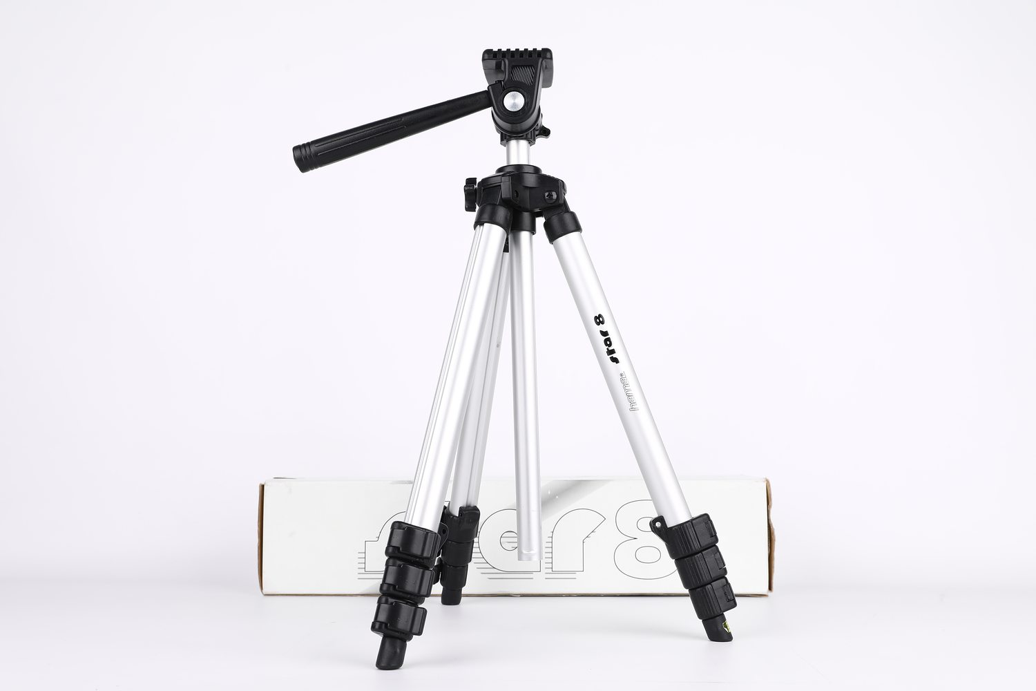 Treppiede Hama Star 8 light - silver