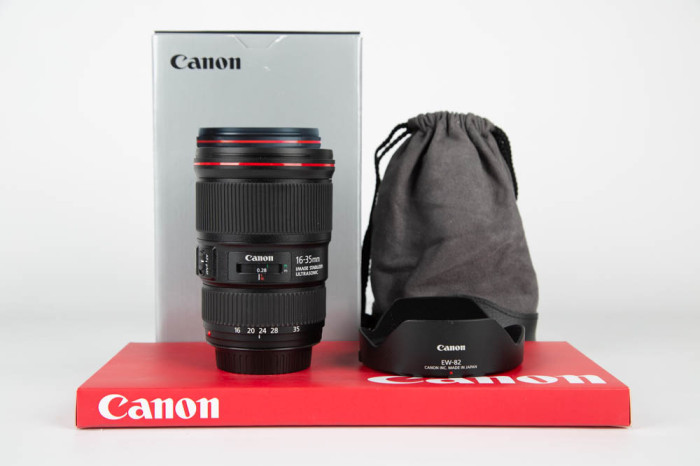 Canon 16-35mm f 4 L IS USM main product photo