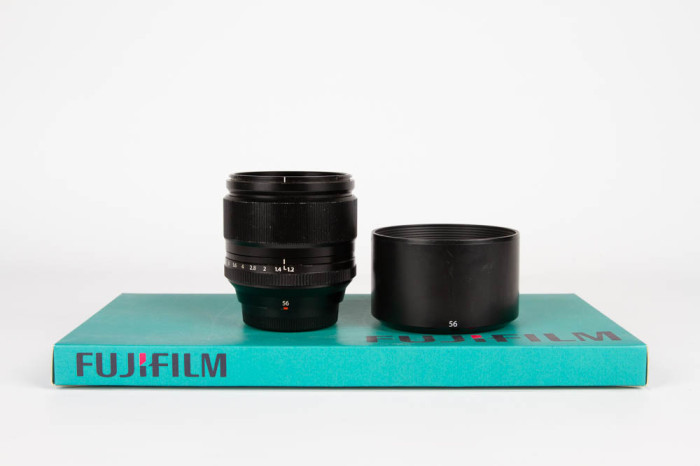 Fujifilm 56mm f1.2 XF R super EBC main product photo