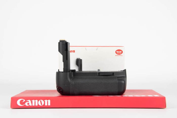 Battery Grip Canon BG-E7 - Canon 7D main product photo