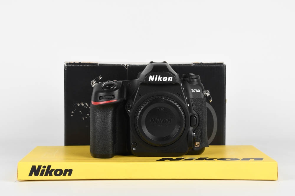 Nikon D780