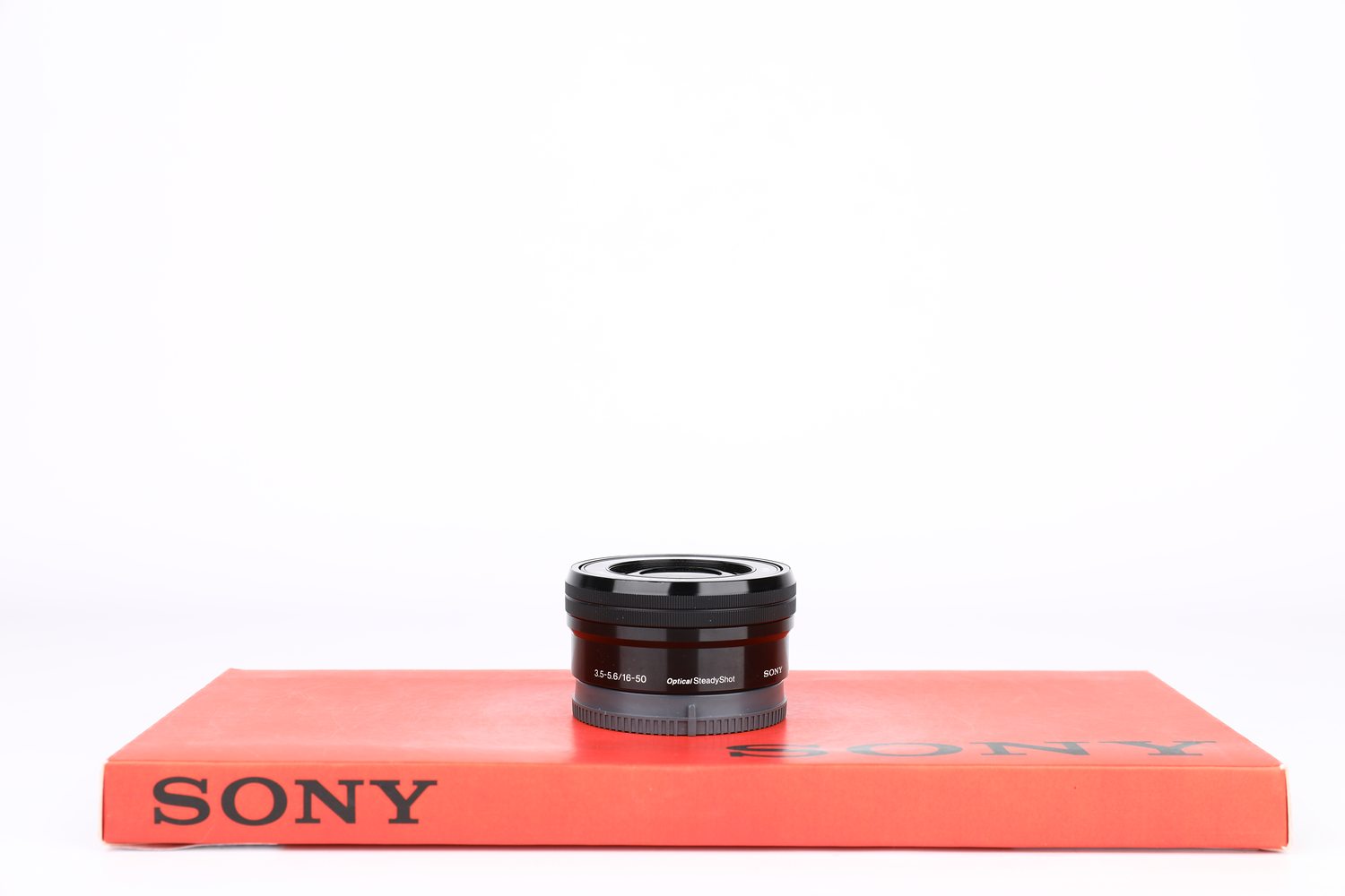 Sony 16-50mm f3.5-5.6 OSS