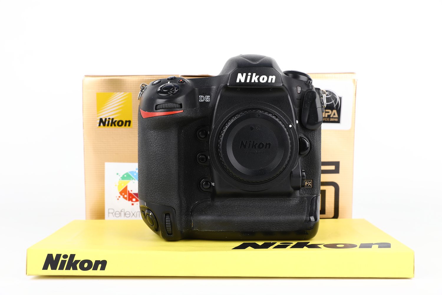Nikon D5 - XQD