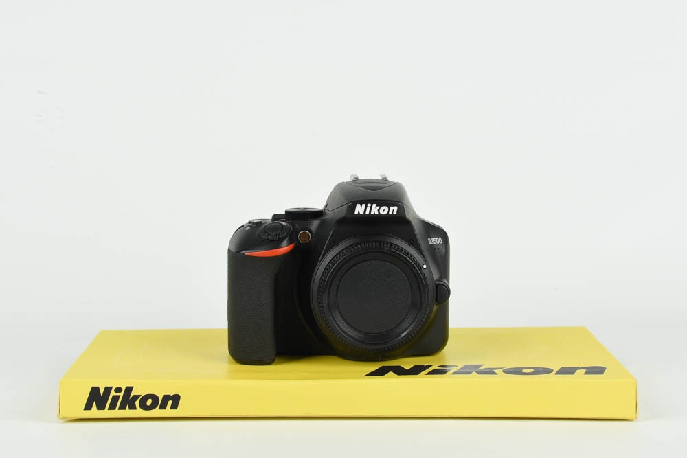 Nikon D3500 + zaino