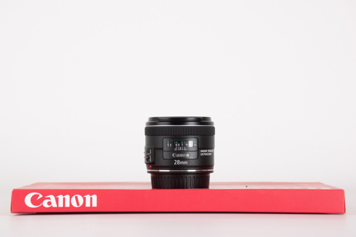 Canon 28mm f2.8 IS USM main product photo