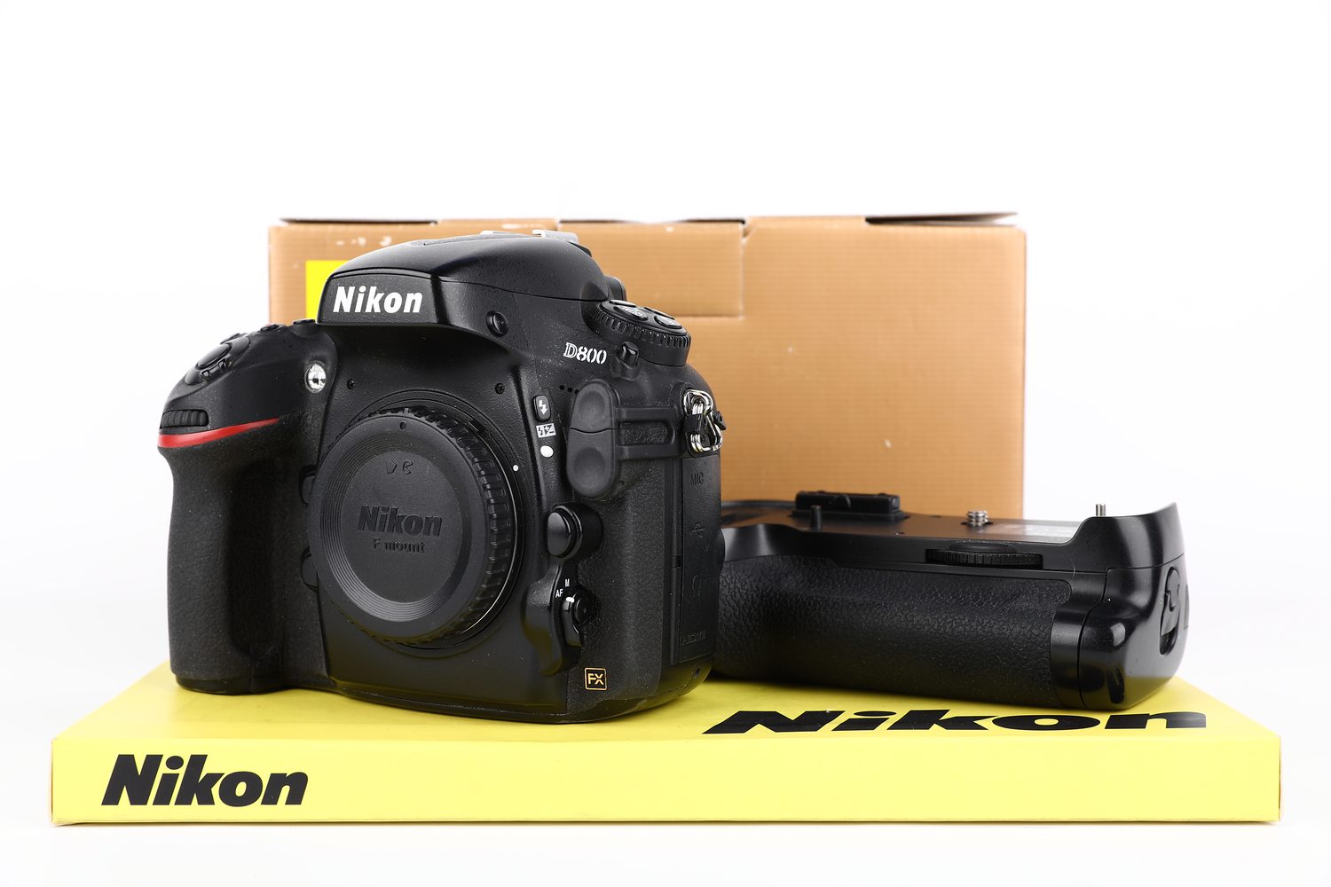 Nikon D800 +battery grip