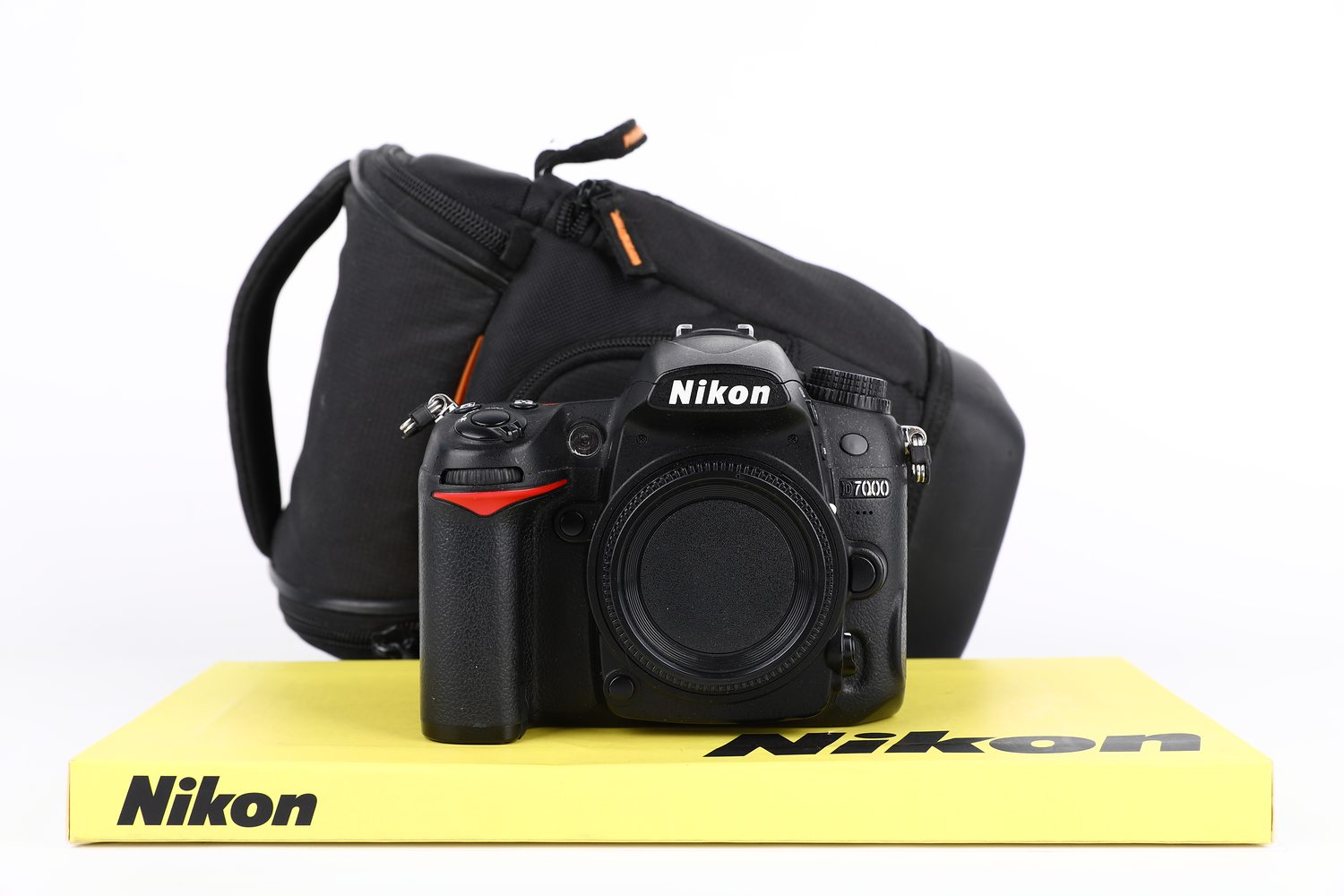 Nikon D7000 + borsa