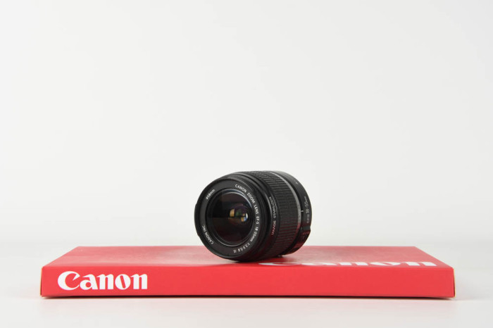Canon 18-55mm f3.5-5.6 IS main product photo